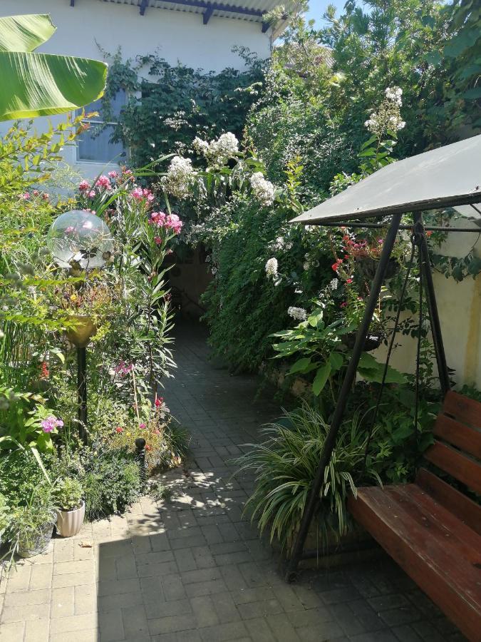 Magnoliia Hotell Sukhumi Eksteriør bilde